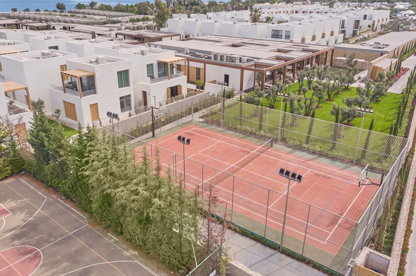 Tennis