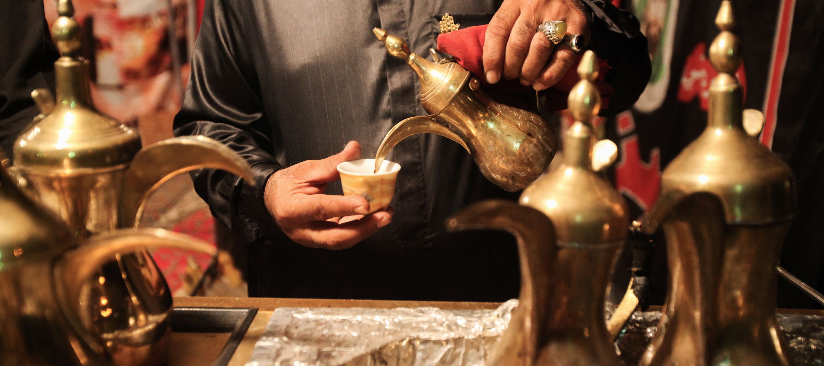 Arabische Kaffeekultur – Ein Symbol der Gastfreundschaft