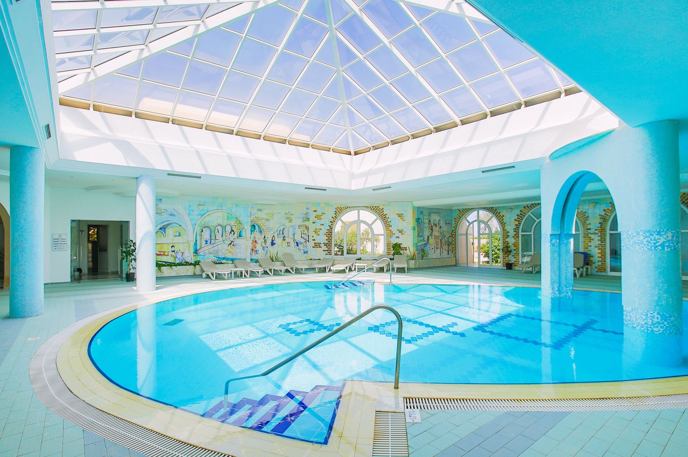 Piscine intérieure