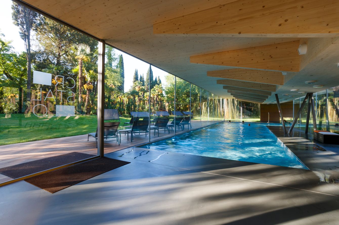 Piscine intérieure
