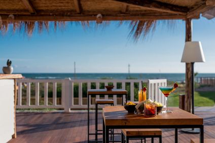 Cumeja Beach Club & Hotel