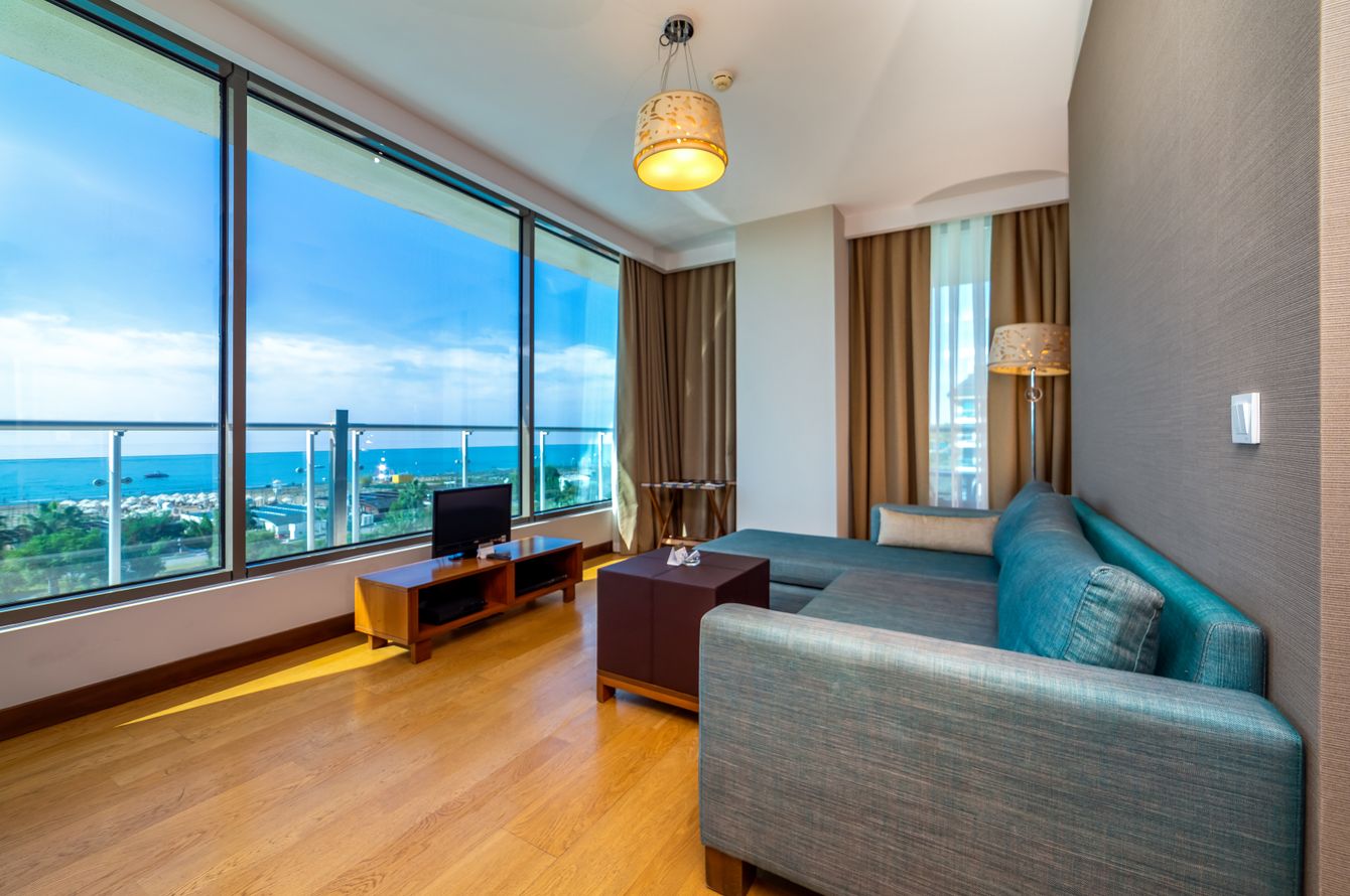 Deluxe Suite