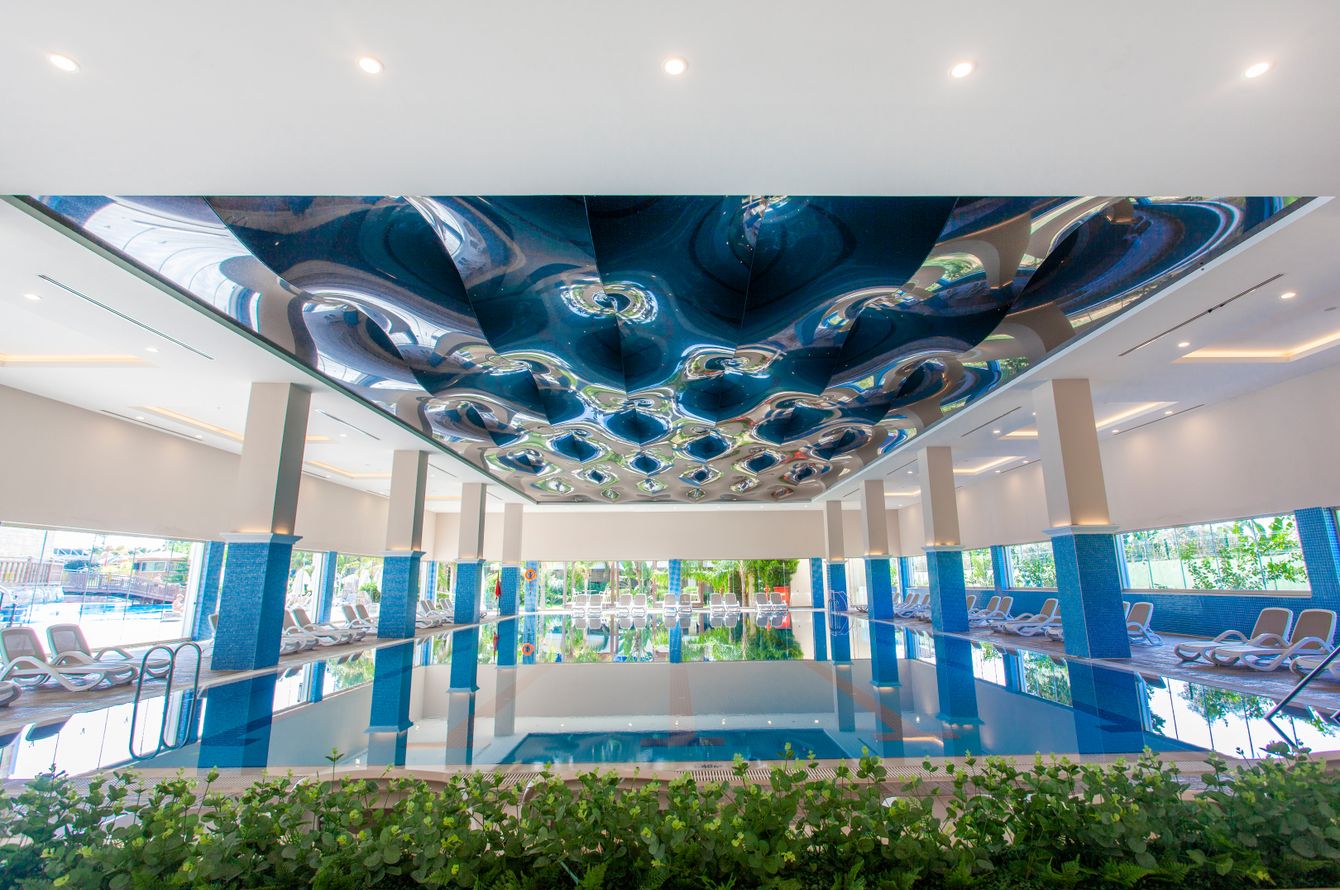 Piscine intérieure