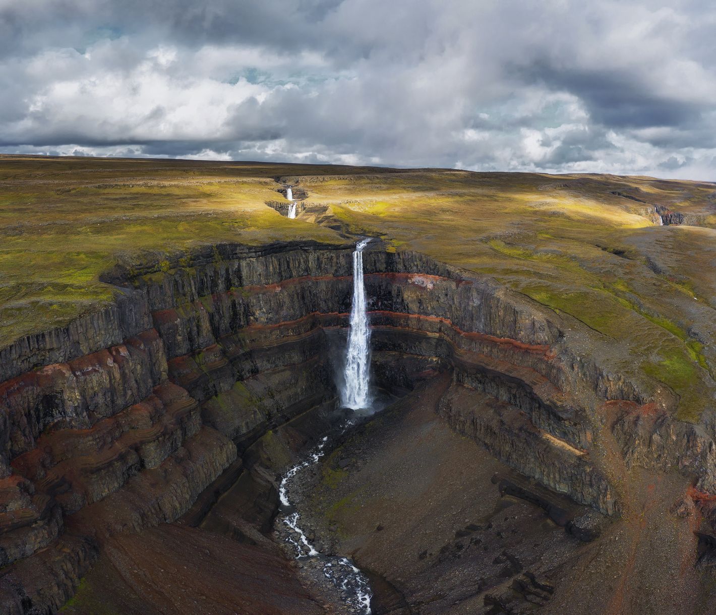 Der Hengifoss – eine wahre Naturschönheit in der Nähe von Egilsstadir
