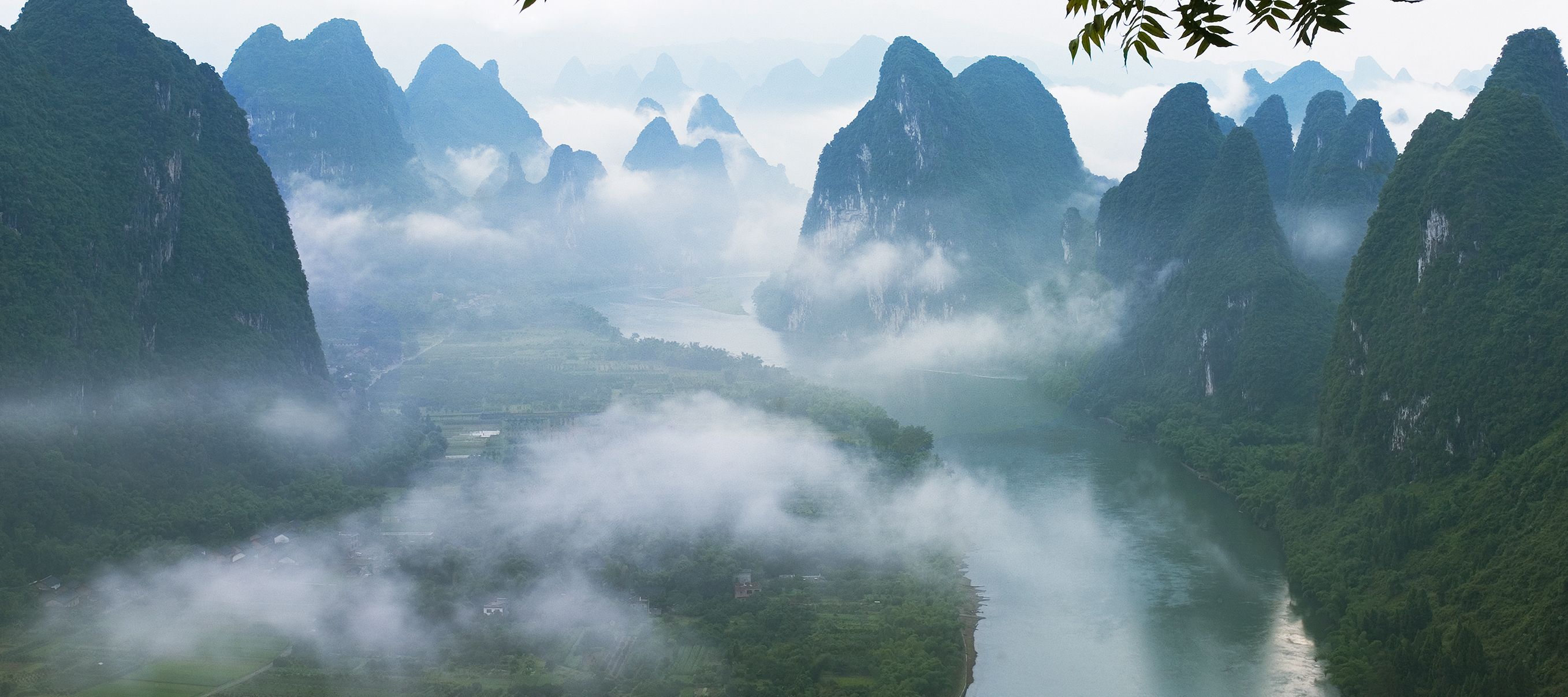 La rivière Li serpente entre Guilin et Yangshuo dans un décor enchanteur.