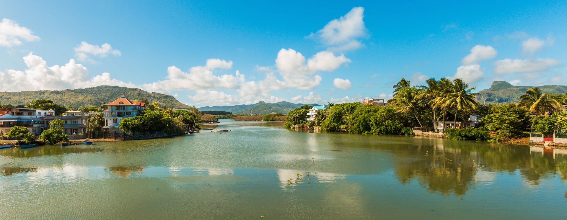 Vue sur la rivière La Chaux