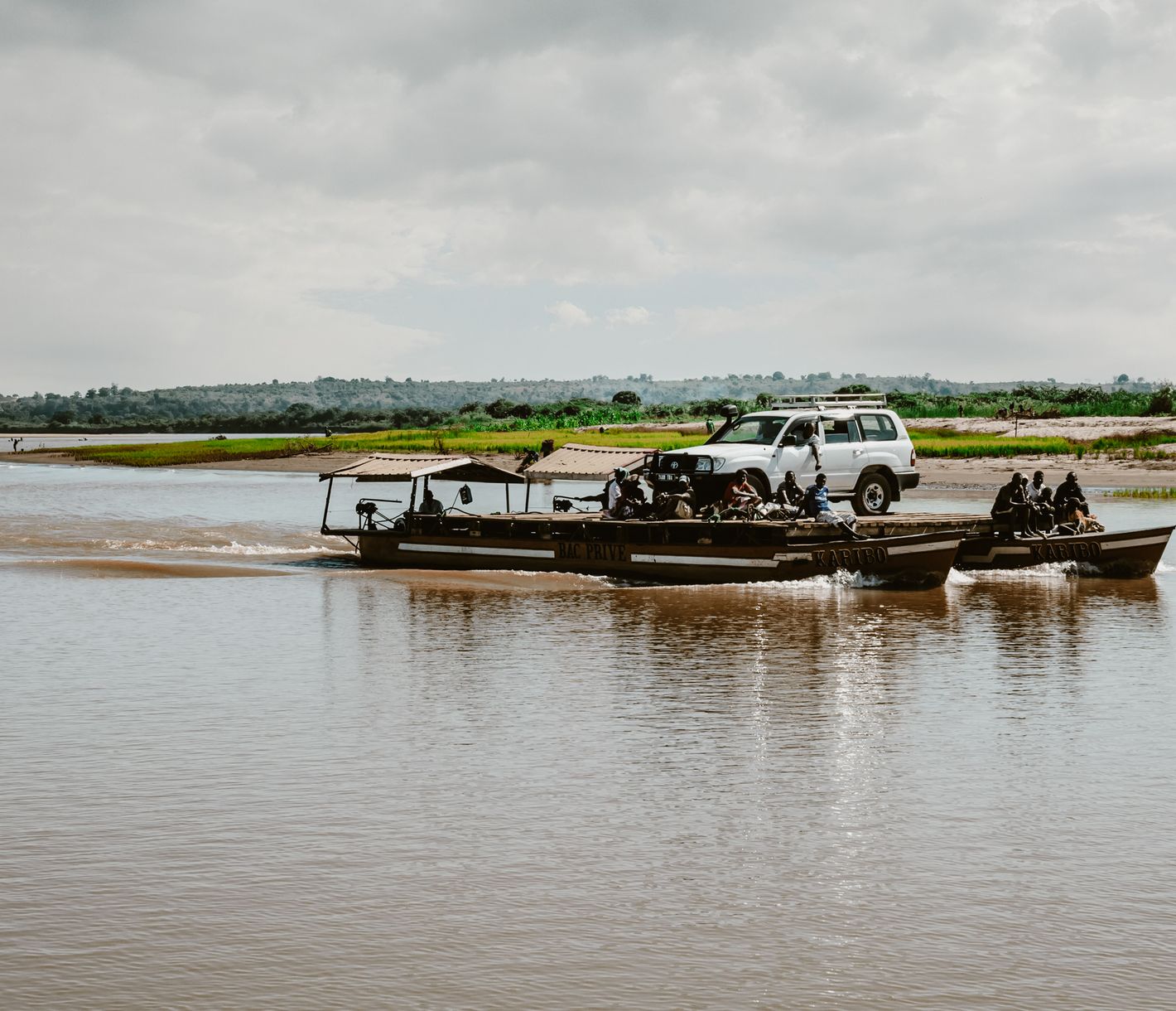 Auto- und Personenfähren können in Madagaskar durchaus abenteuerlich anmuten.
