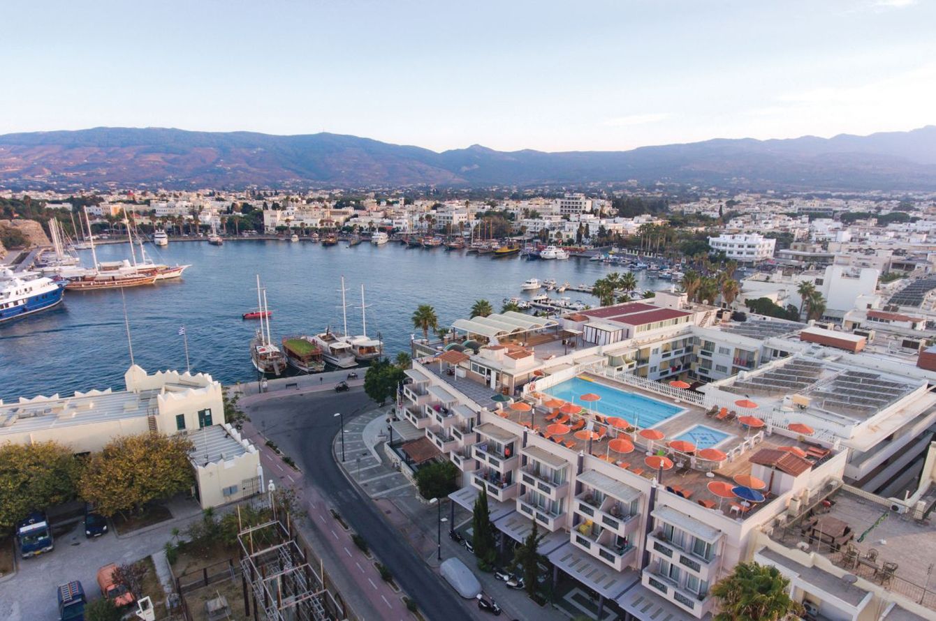 Kosta Palace City Hotel