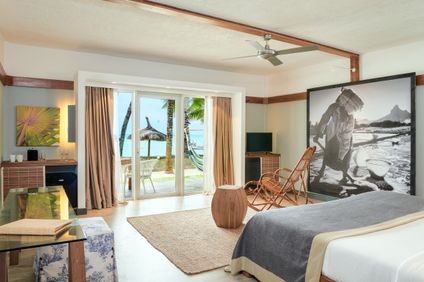 Executive Seafront Adult Suite