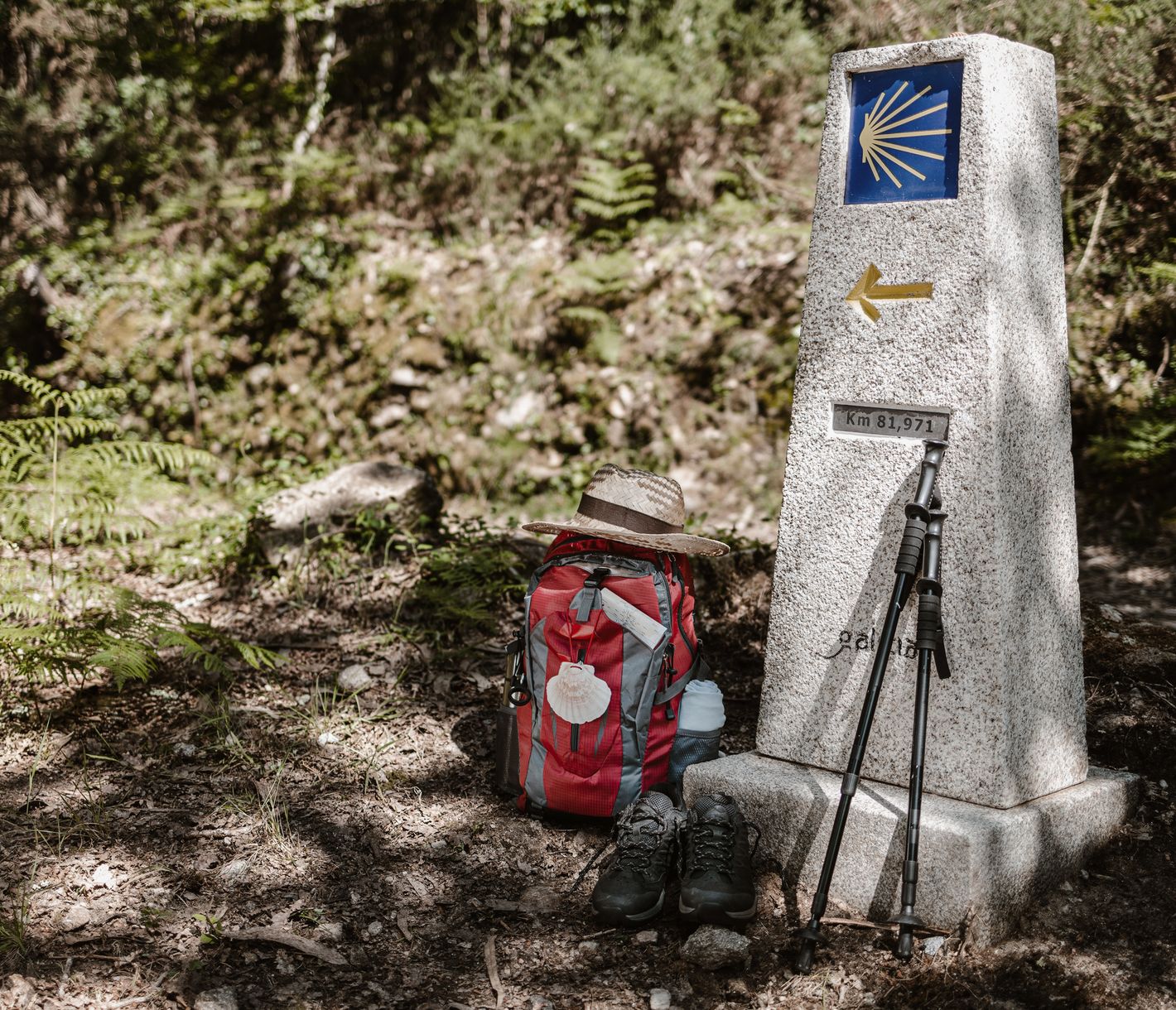 Wegmarkierung des Camino de Santiago – orientierung auf dem Pilgerweg