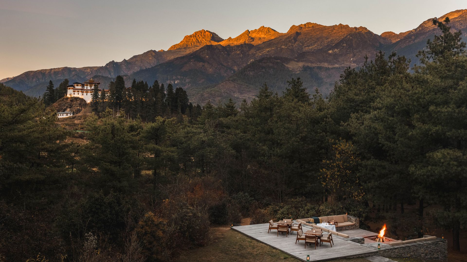 Abendstimmung bei der Paro Lodge