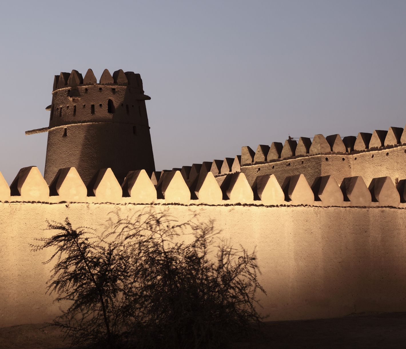 Al Jahili Fort – Zeitreise zur Wüstenarchitektur in Al Ain