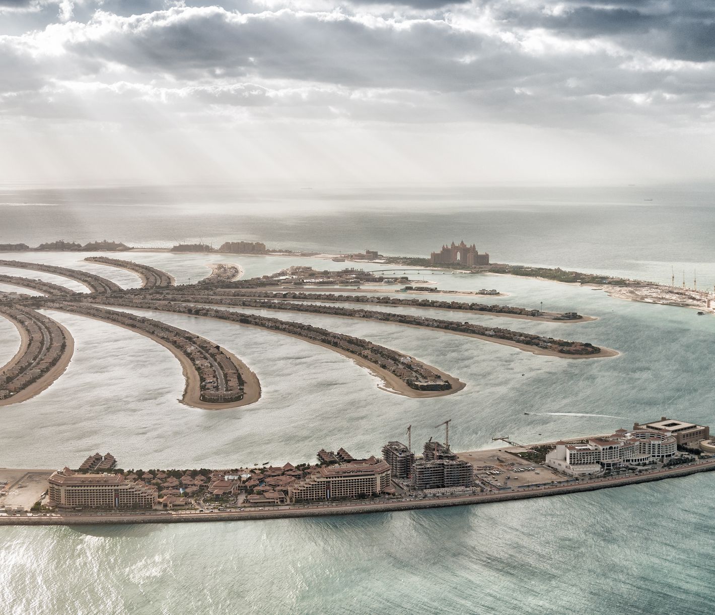 Quand la main de l’Homme construit un archipel entier !