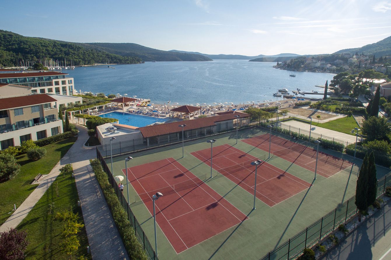 Tennis