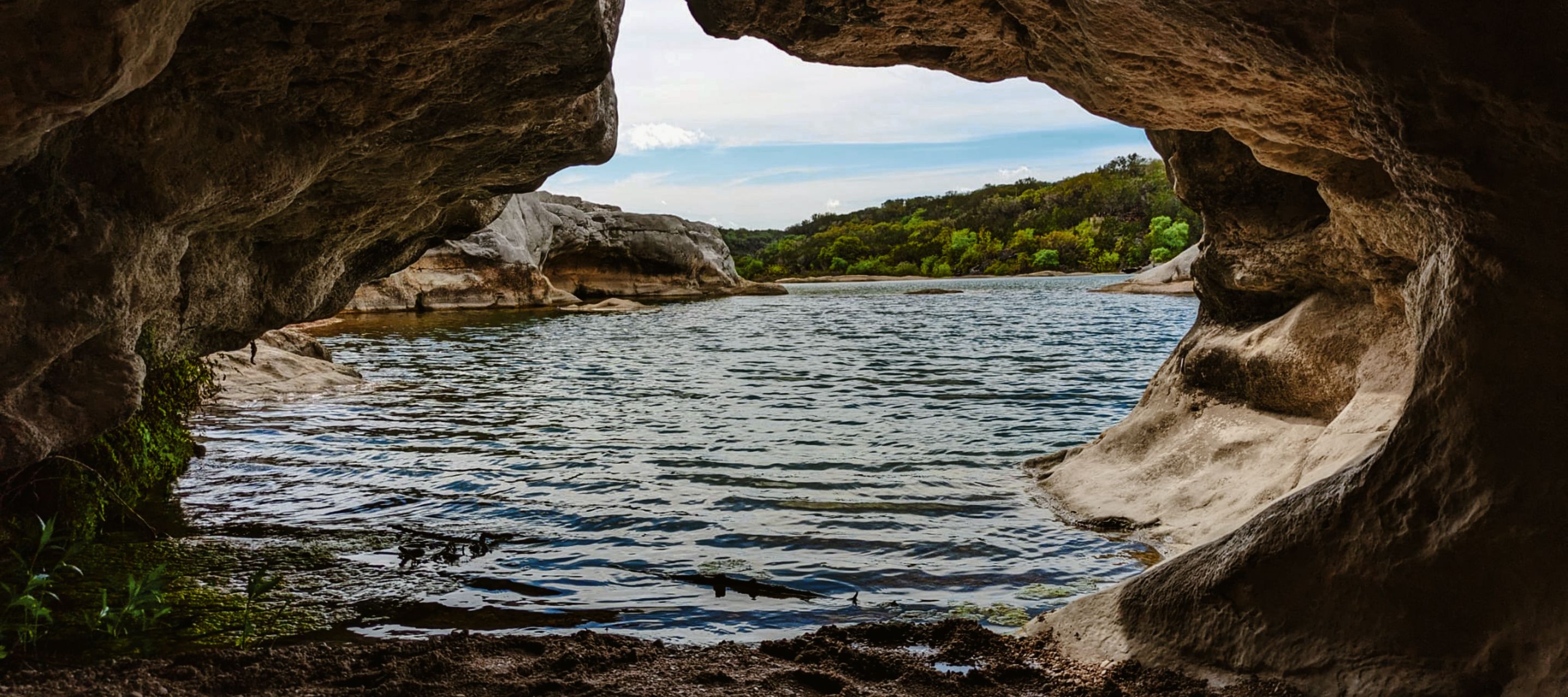 Parc d’État des chutes de Pedernales à Johnson City, vu de l’intérieur 