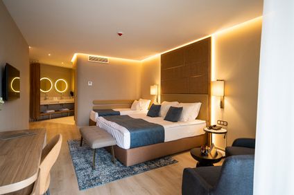 Doppelzimmer mit seitlicher Meersicht