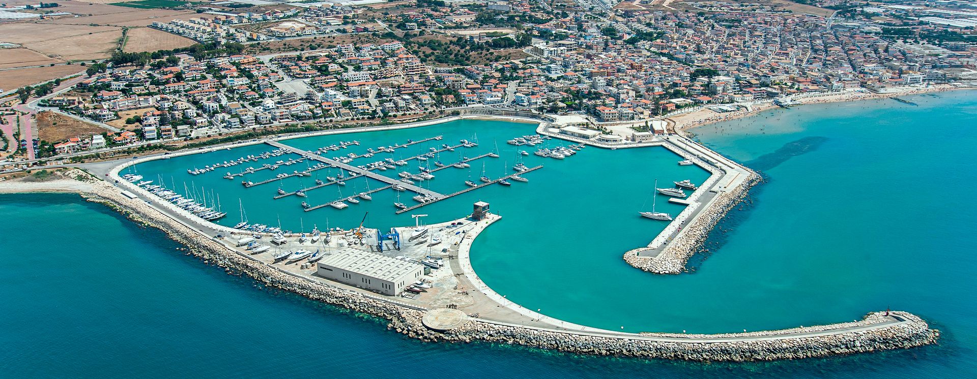 Vue sur Marina di Raguse