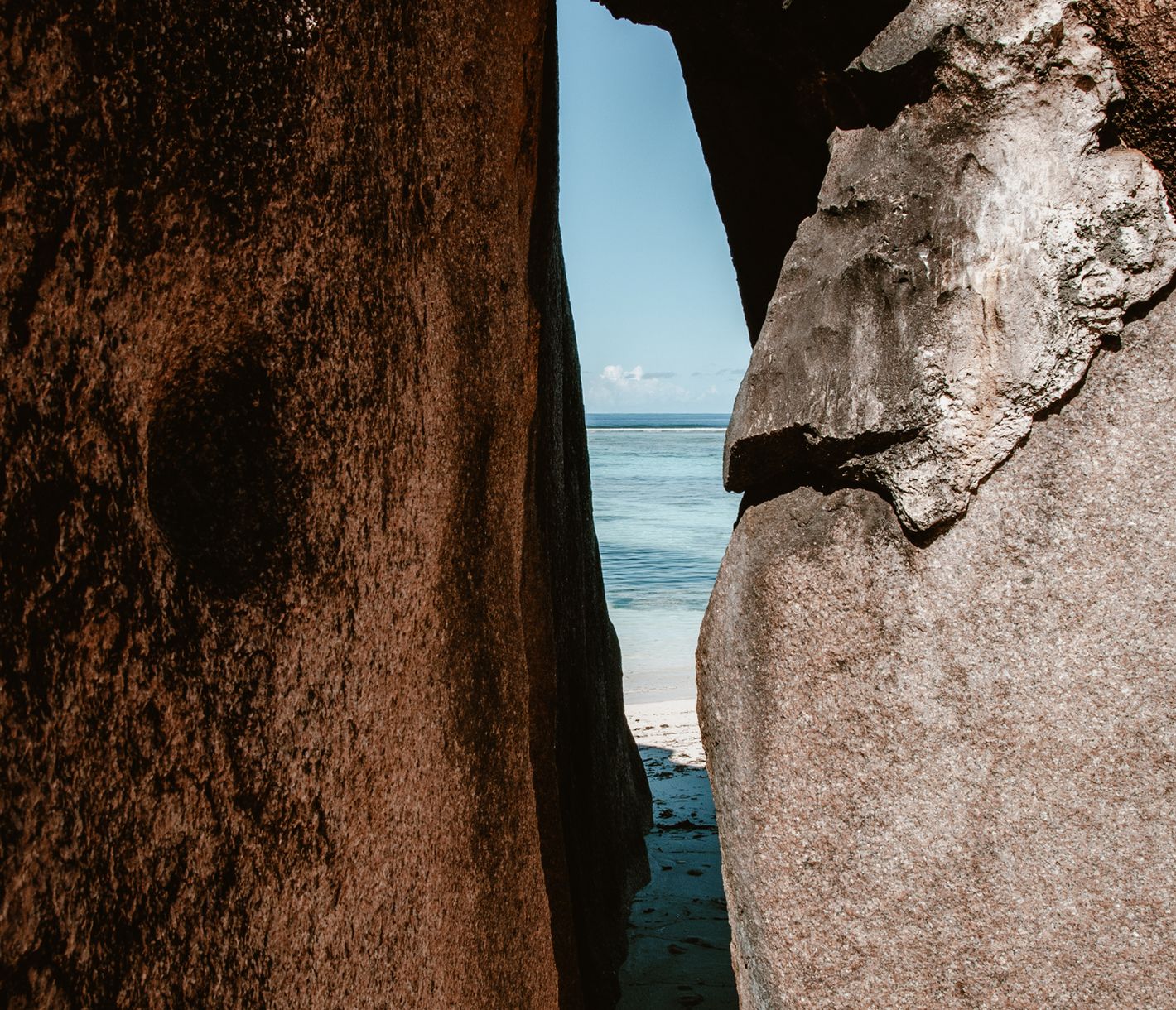 Imposante Granitfelsen am Anse Source d'Argent auf der Insel La Digue