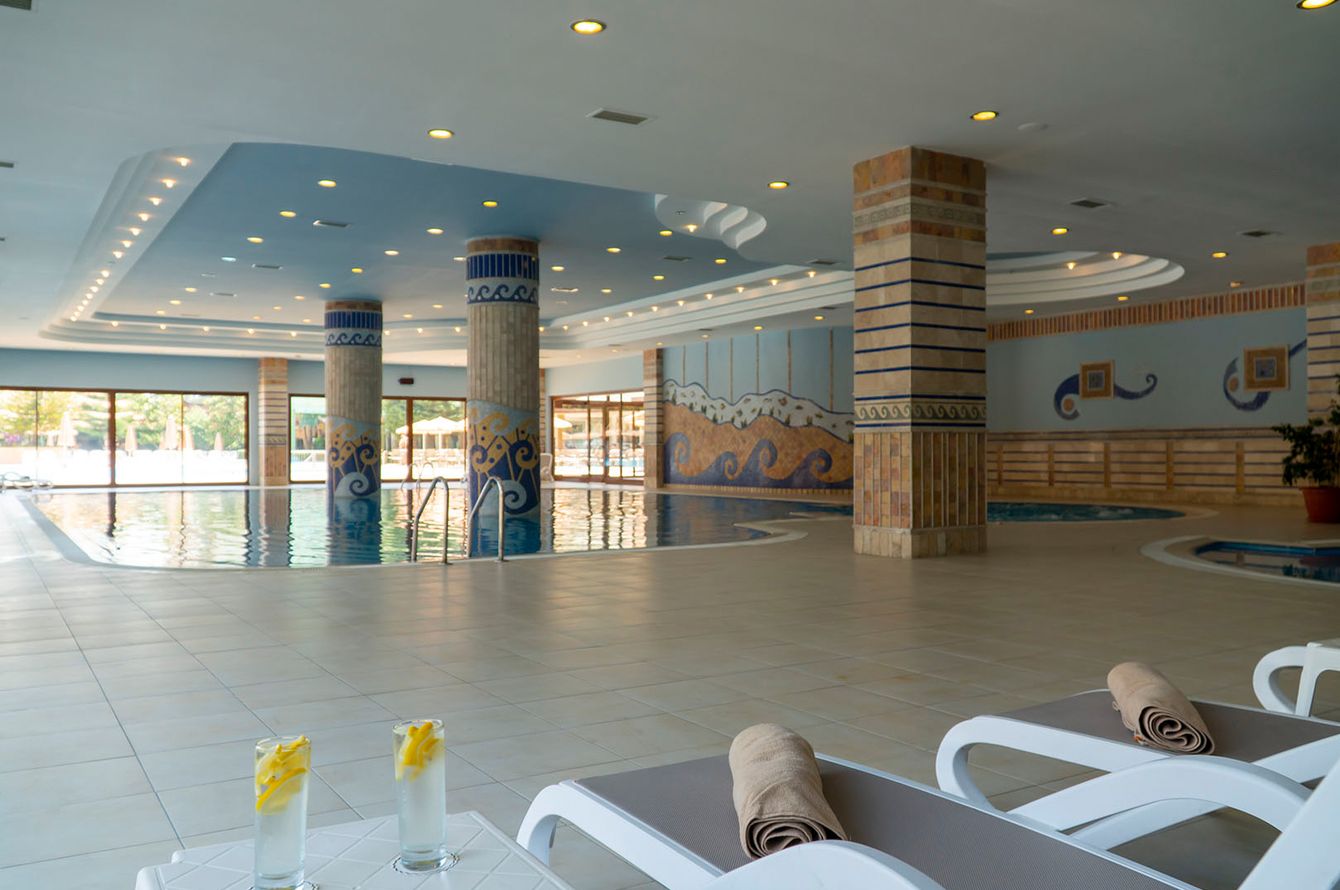 Piscine intérieure