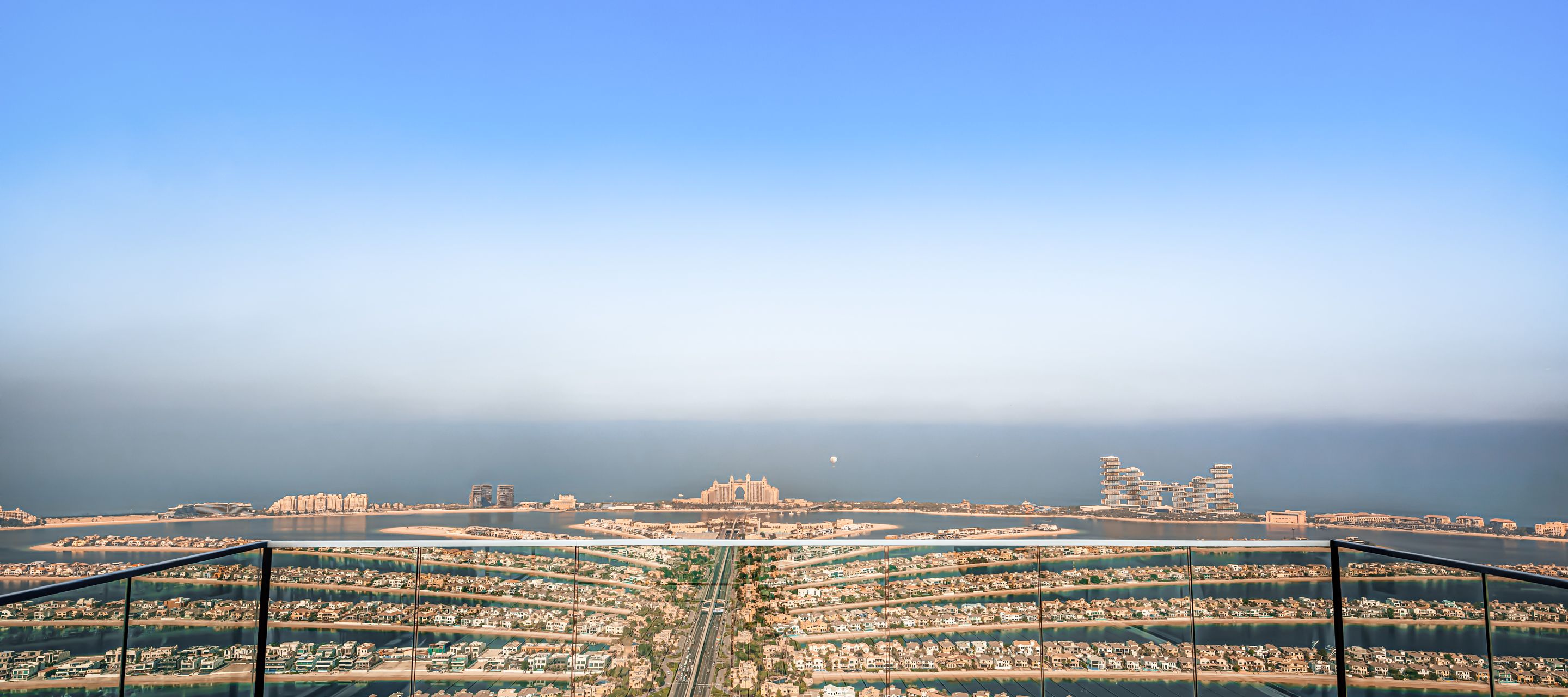 The View at The Palm – Dubai zu Ihren Füssen