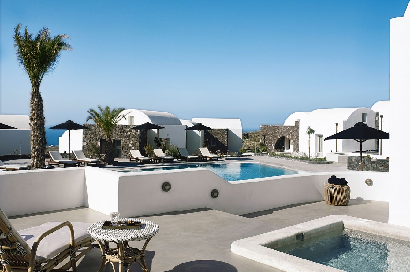 Suite Pool Front mit Whirlpool