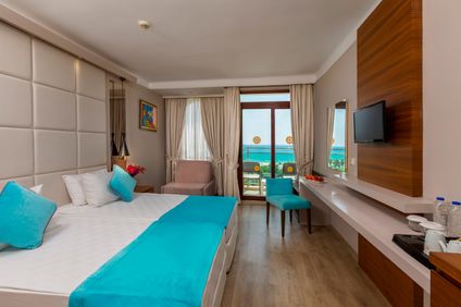 Standardzimmer seitliche Meersicht