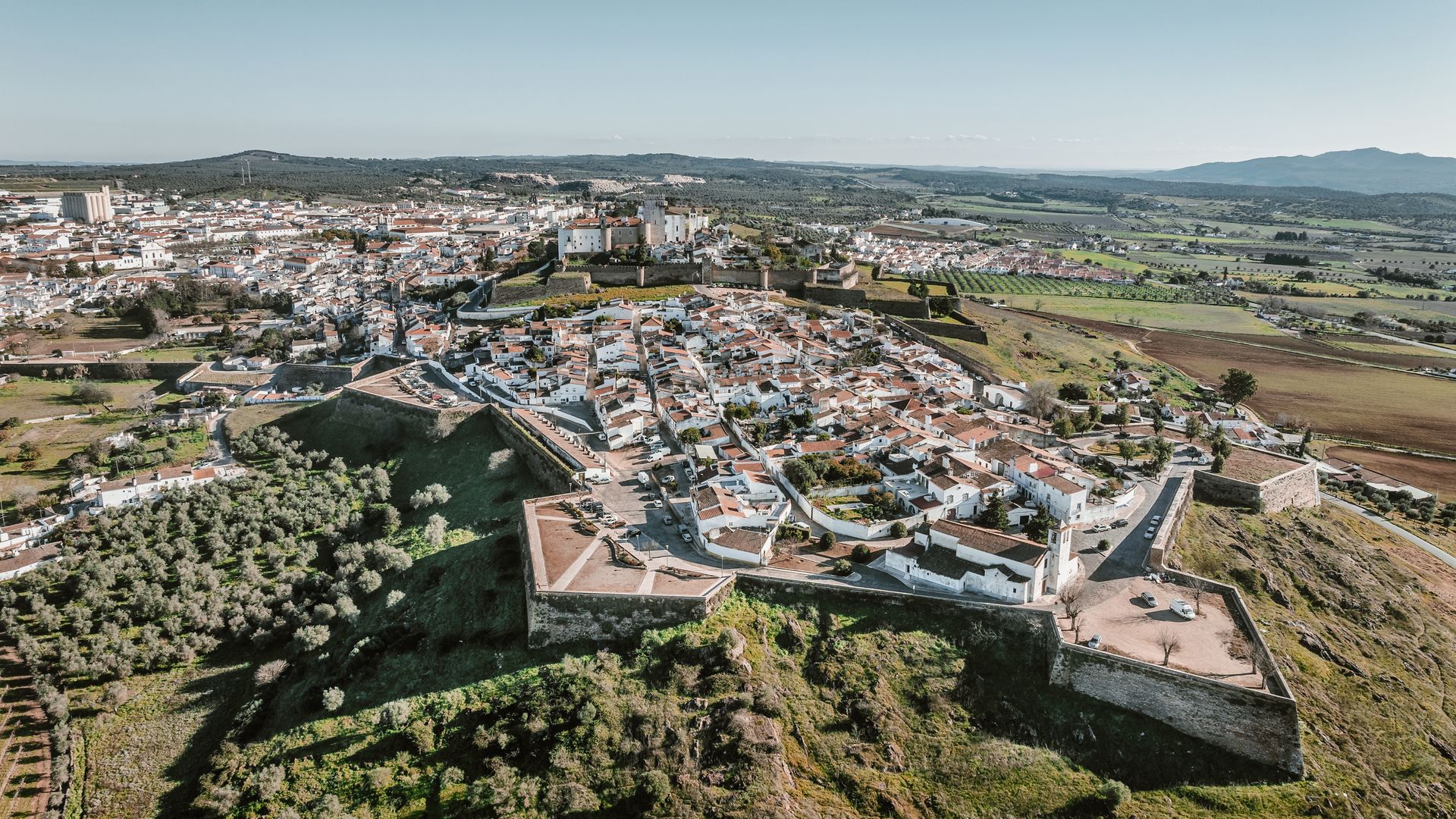 Estremoz – Weisse Marmorstadt mit militärischer Geschichte im Alentejo