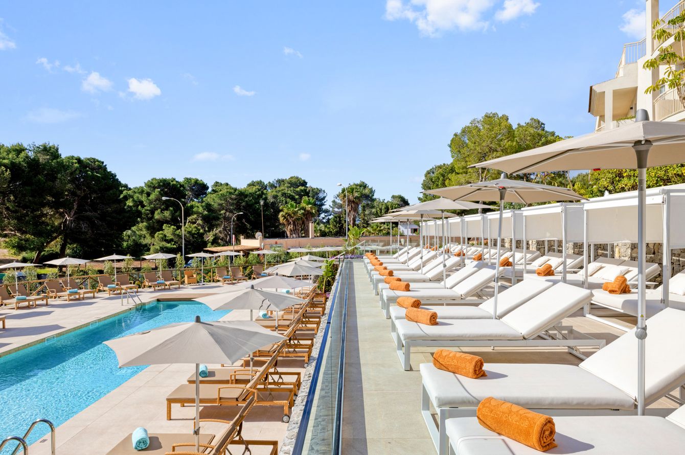 Piscine extérieure Oasis