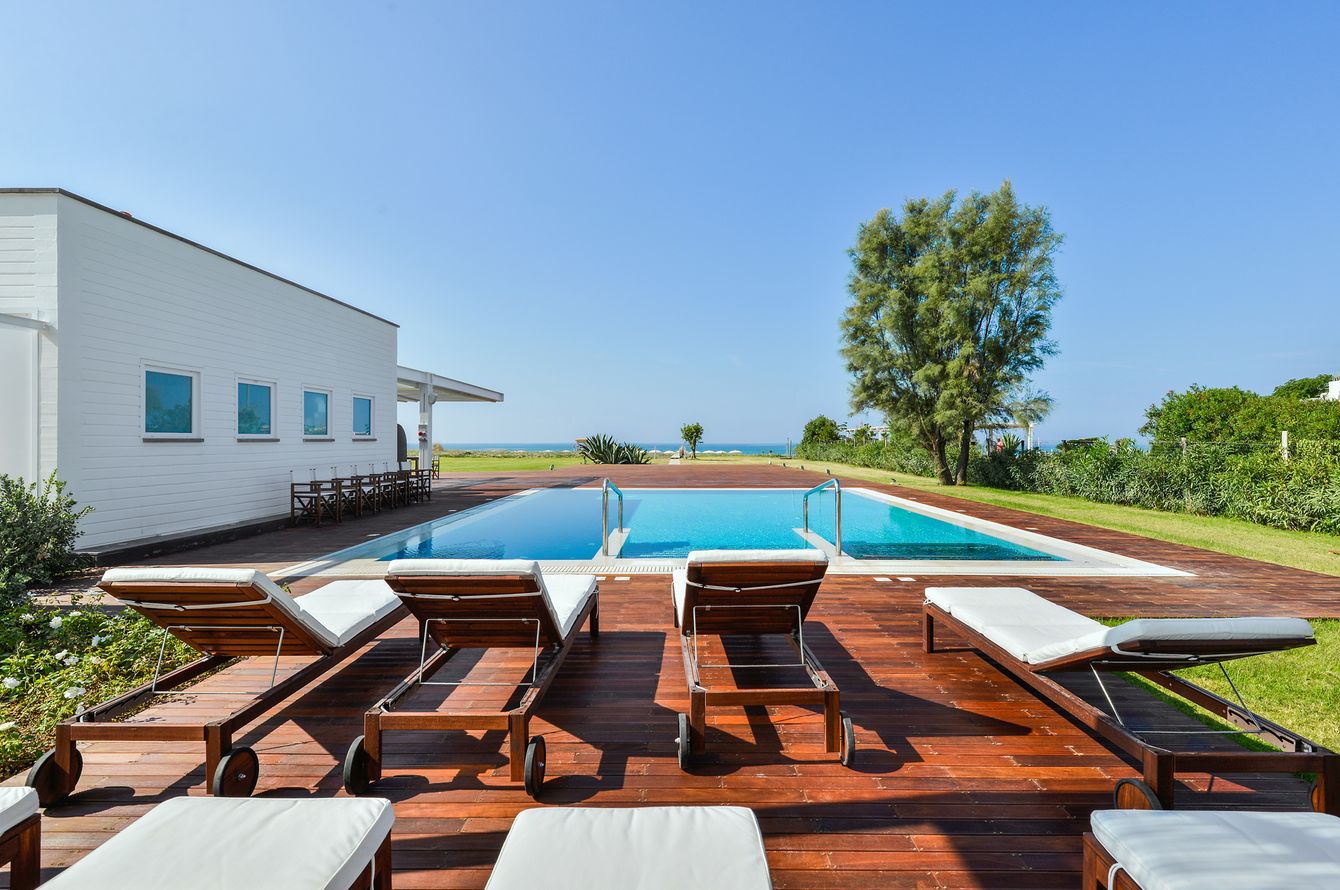 Savoy Beach Hotel
