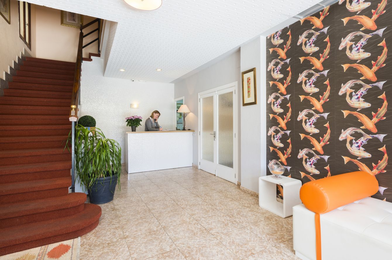 Neptuno Paguera Hostal