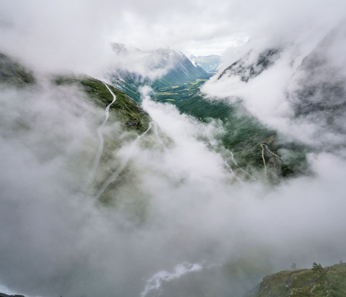 La route en lacet du col de Trollstigen