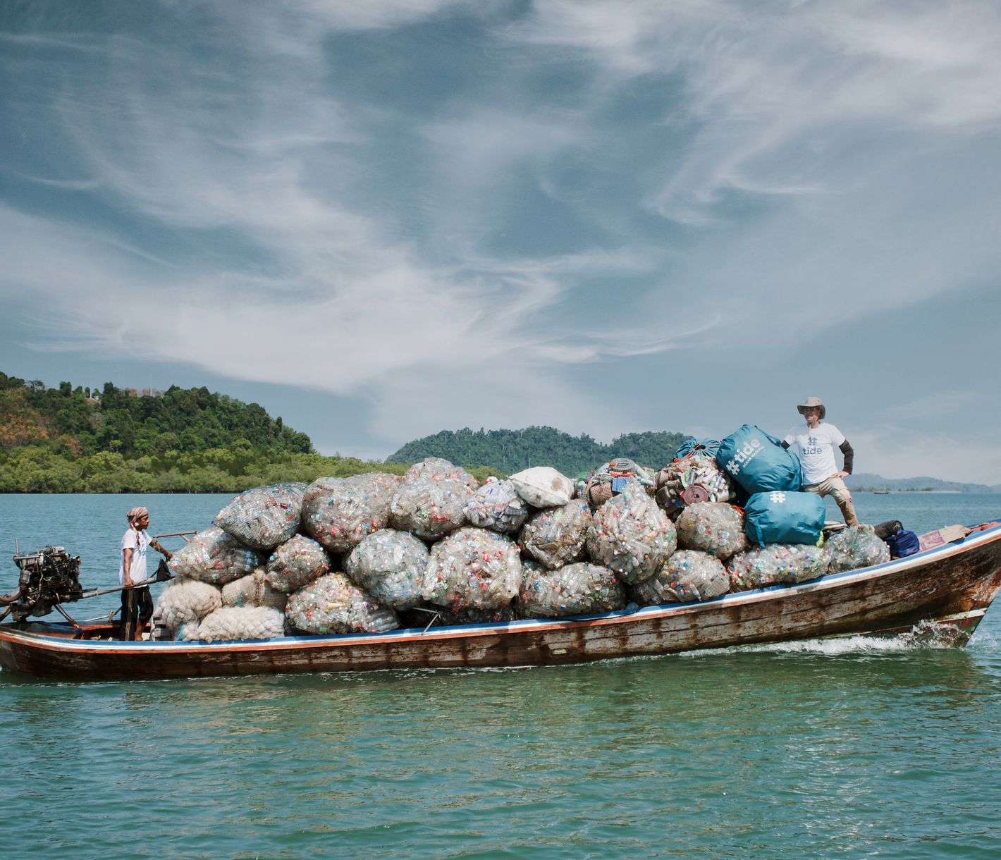 Transport des gesammelten Plastik in die Zentrale in Ranong.