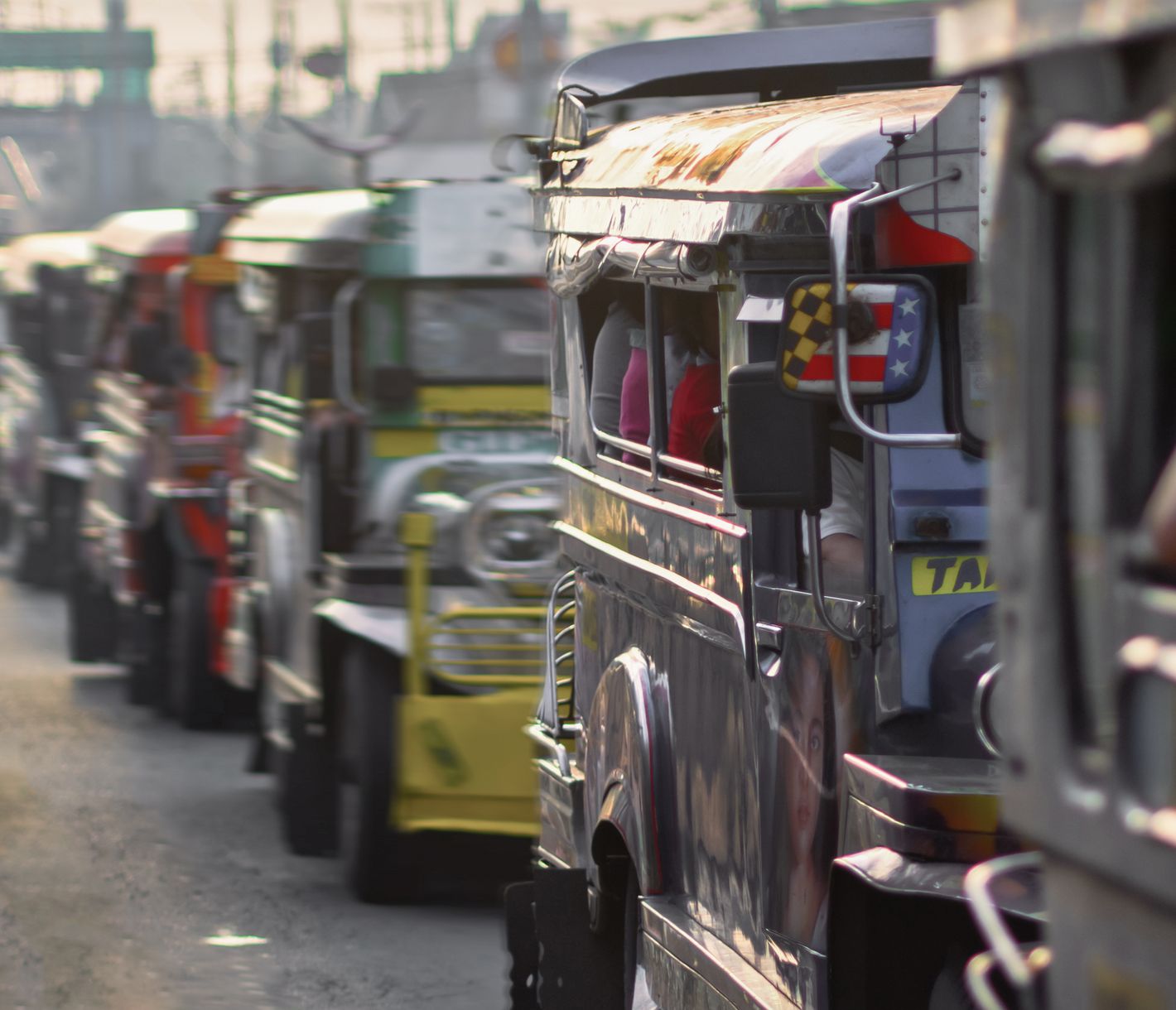 C’est en Jeepney que vous visitez la région de Banaue.