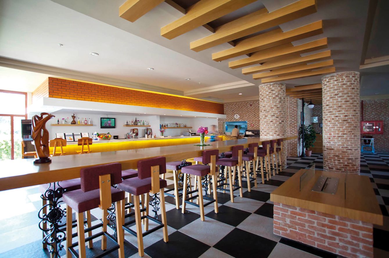 Bar