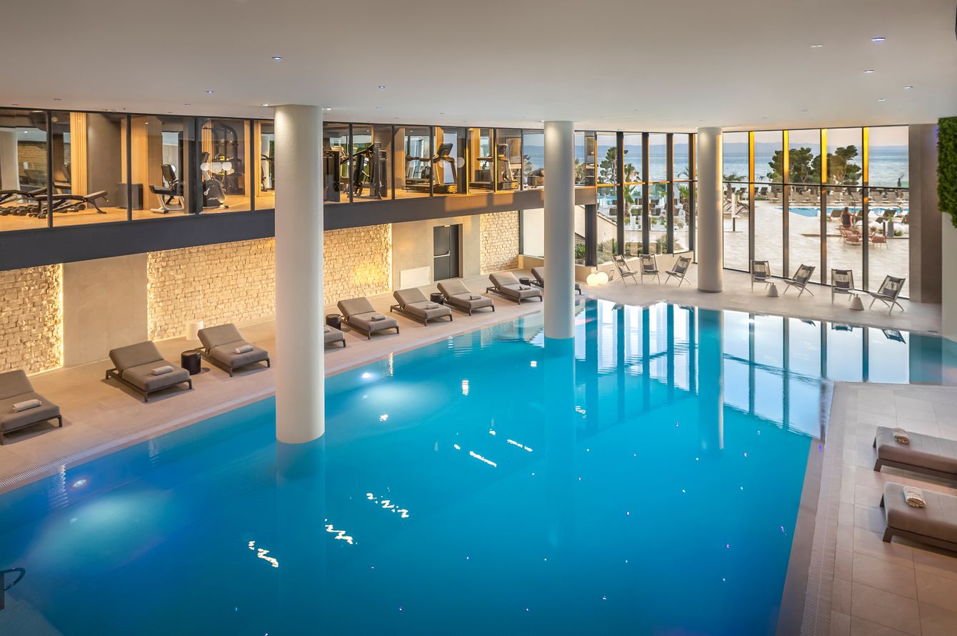 Piscine intérieure