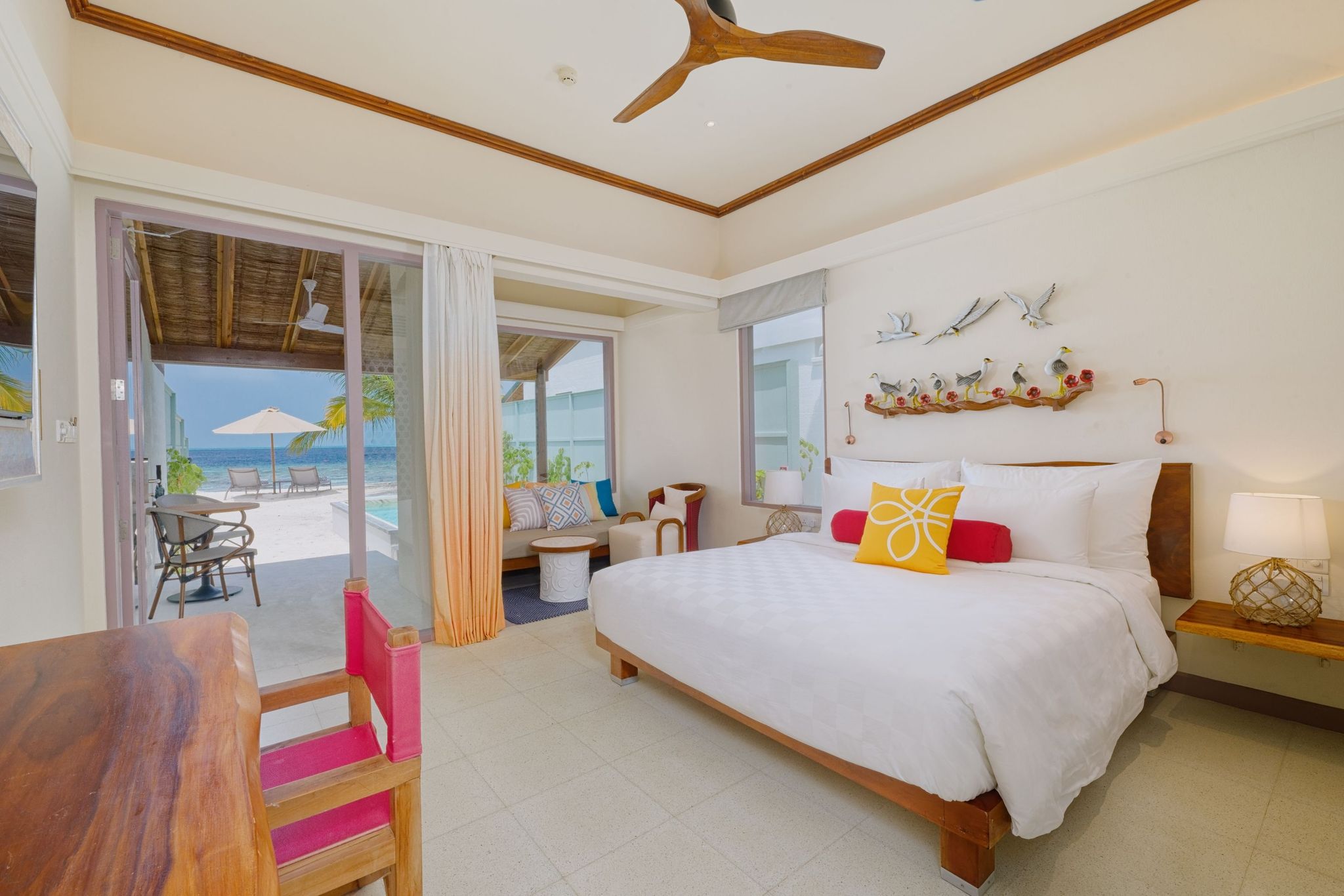Deluxe Beach Villa mit Pool