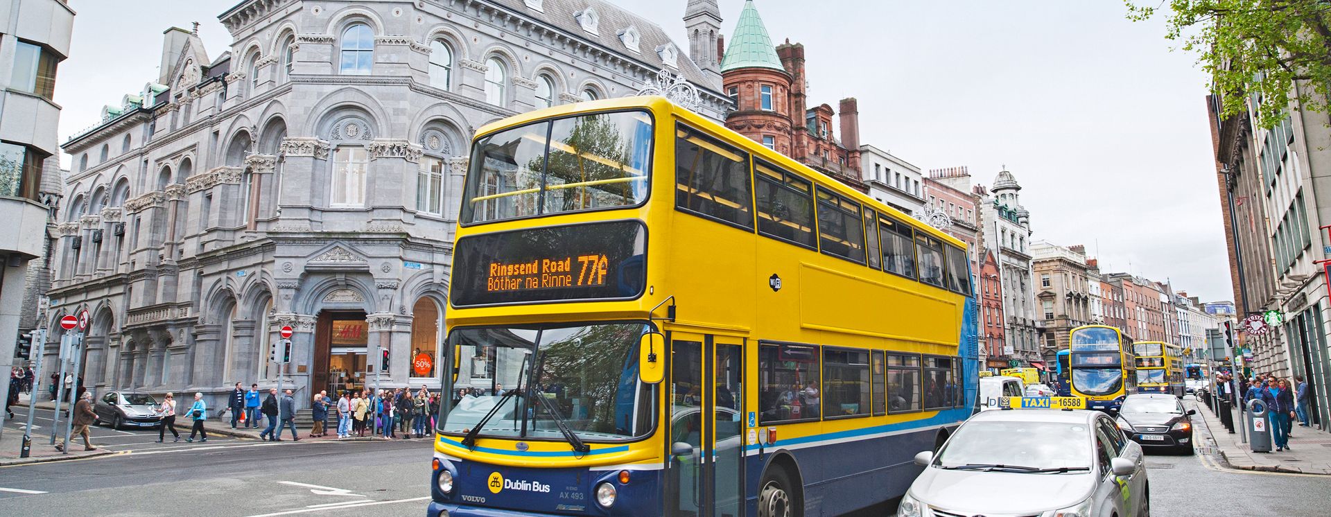 Bus auf den Strassen von Dublin