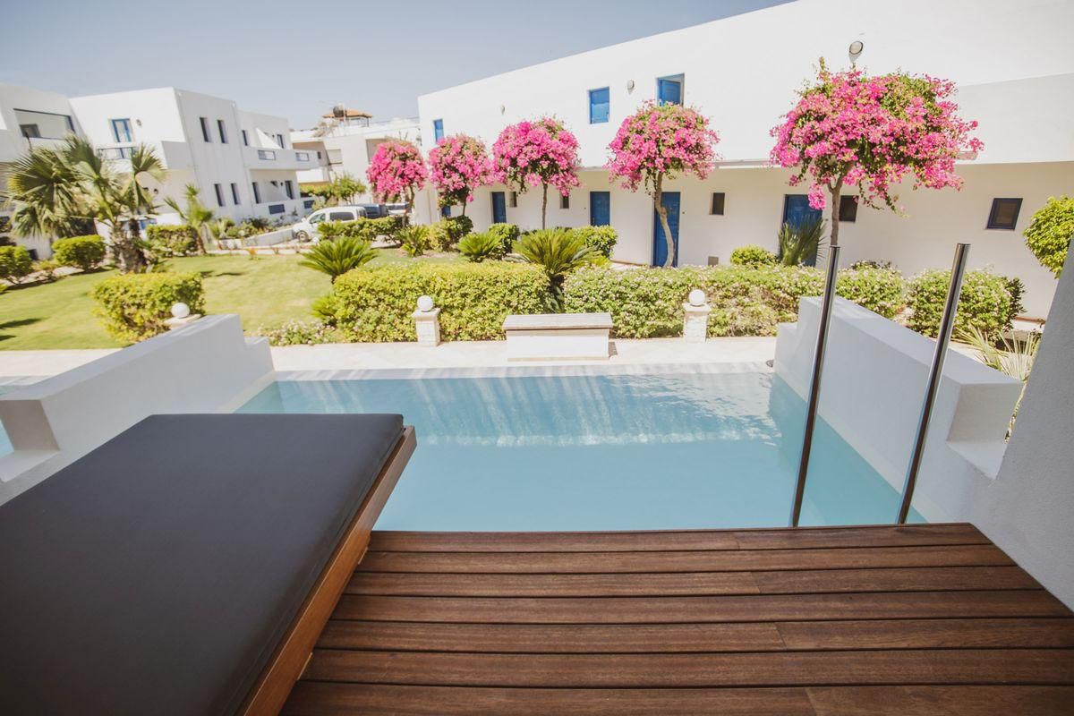 Doppelzimmer Premium mit privatem Pool