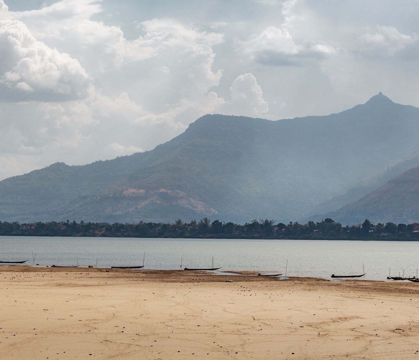 Don Daeng ist eine grössere Mekong-Insel, noch vor dem Gebiet der 4000 Inseln im südlichen Laos.