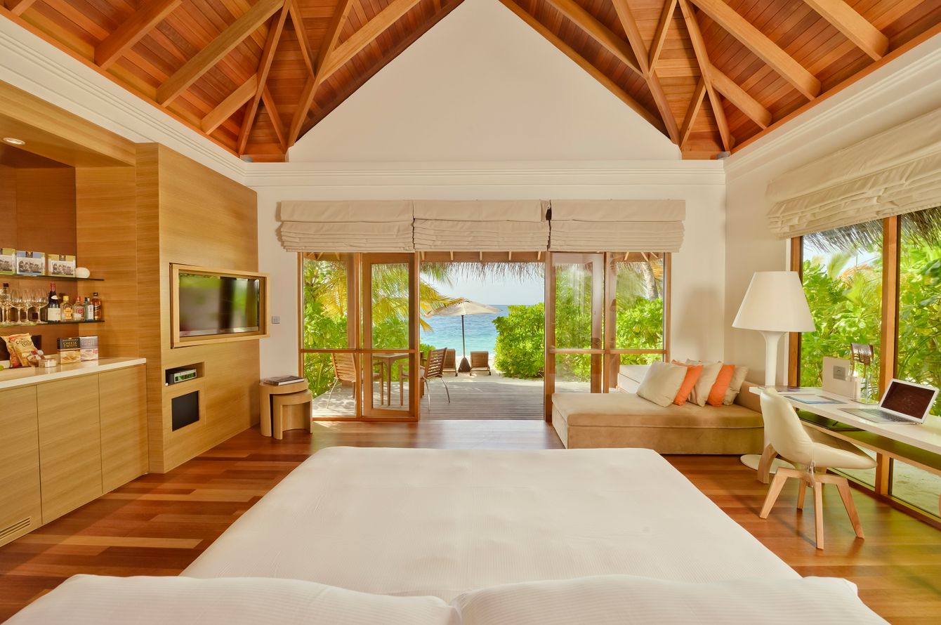 Deluxe Beach Bungalow