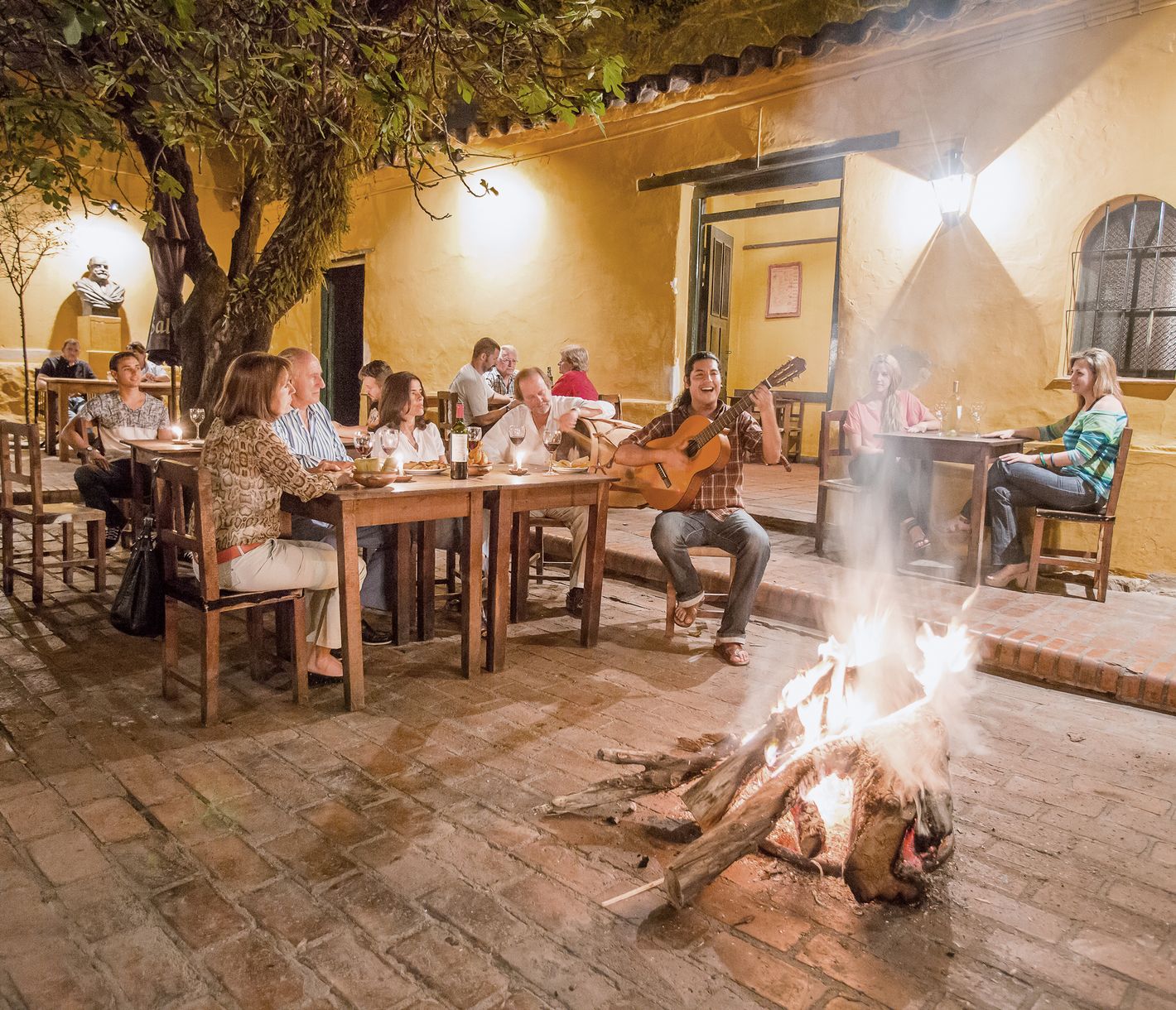 Nachtessen zwischen Sänger