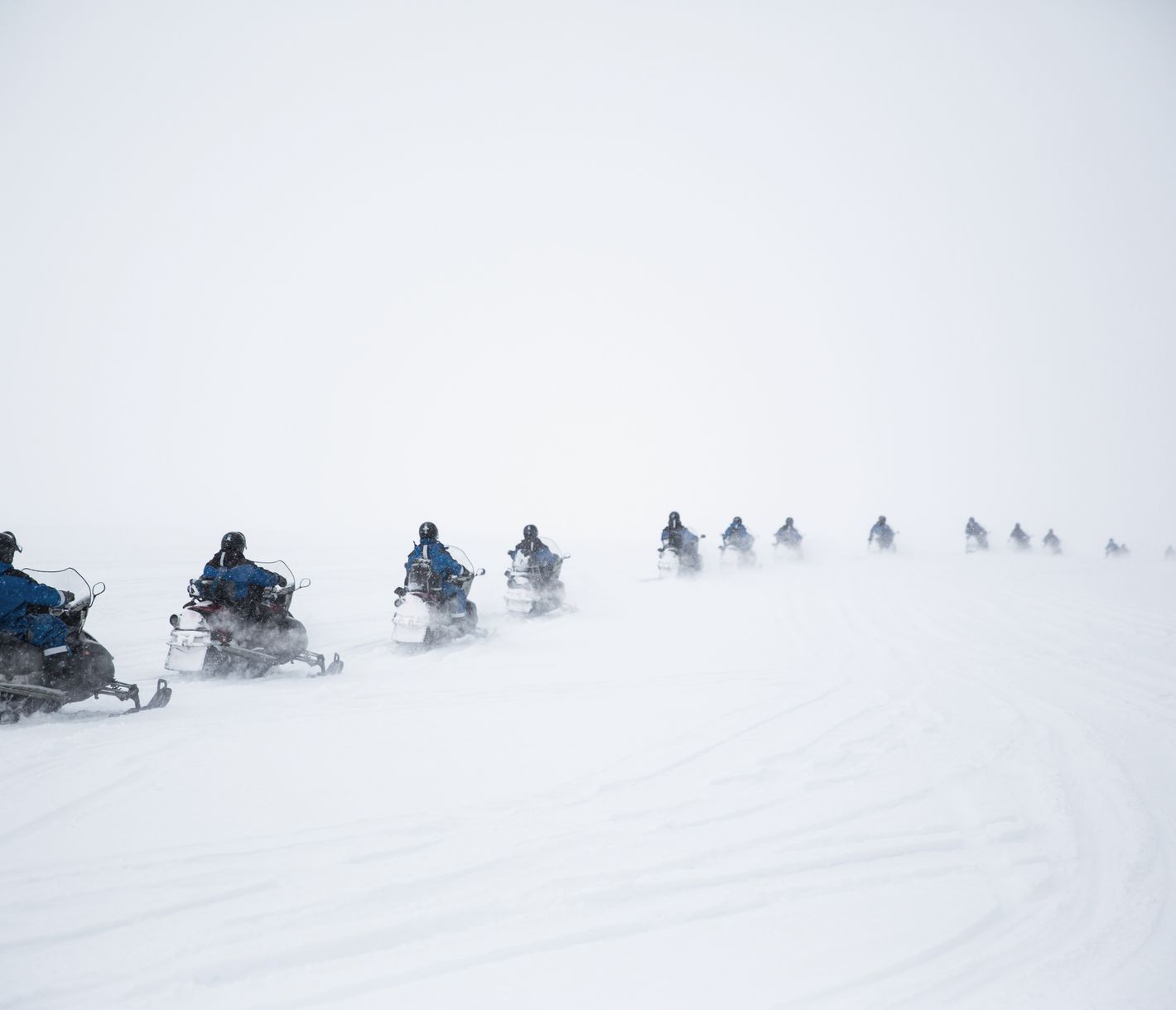 Schneemobil in den Lyngen-Alpen