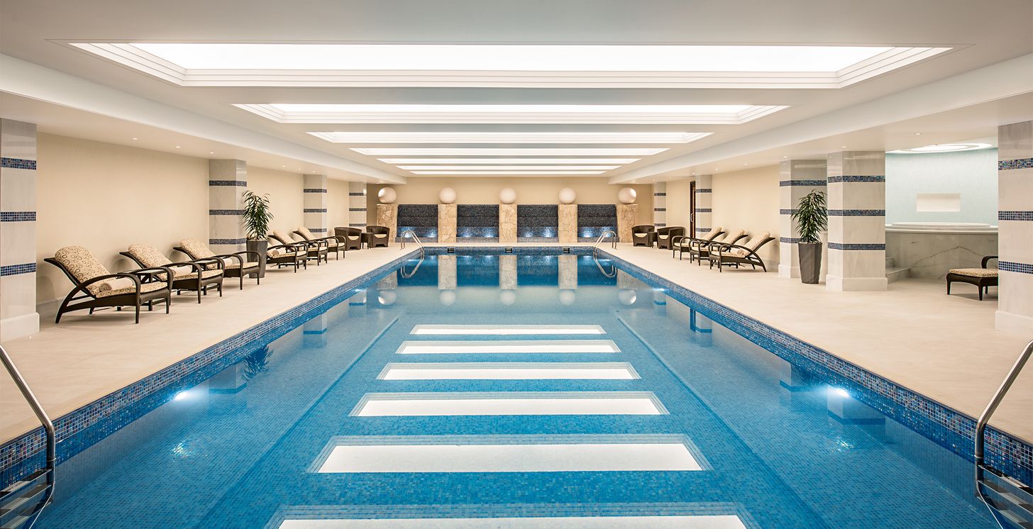 piscine intérieure