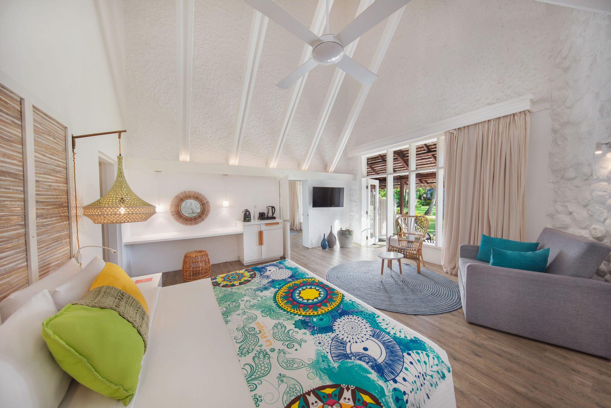 Deluxe Beach Family Pavilion