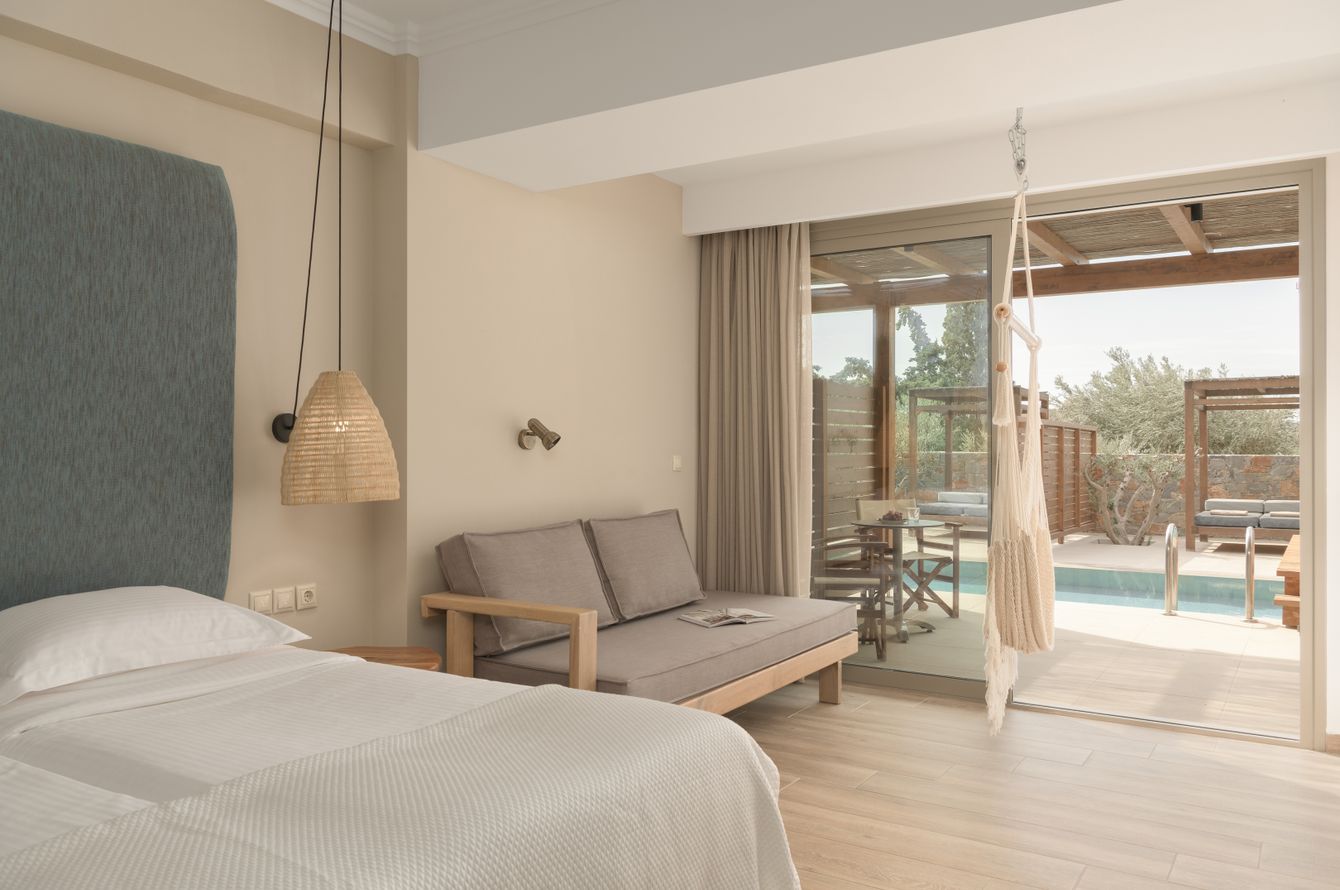 Suite Junior vue montagne piscine commune