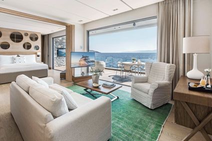 Ambassador Bungalow Suite