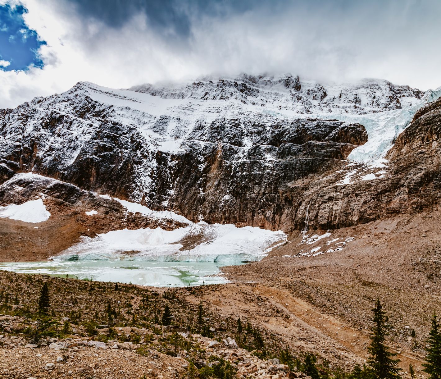Unvergessliche Ausblicke auf den Angel Glacier