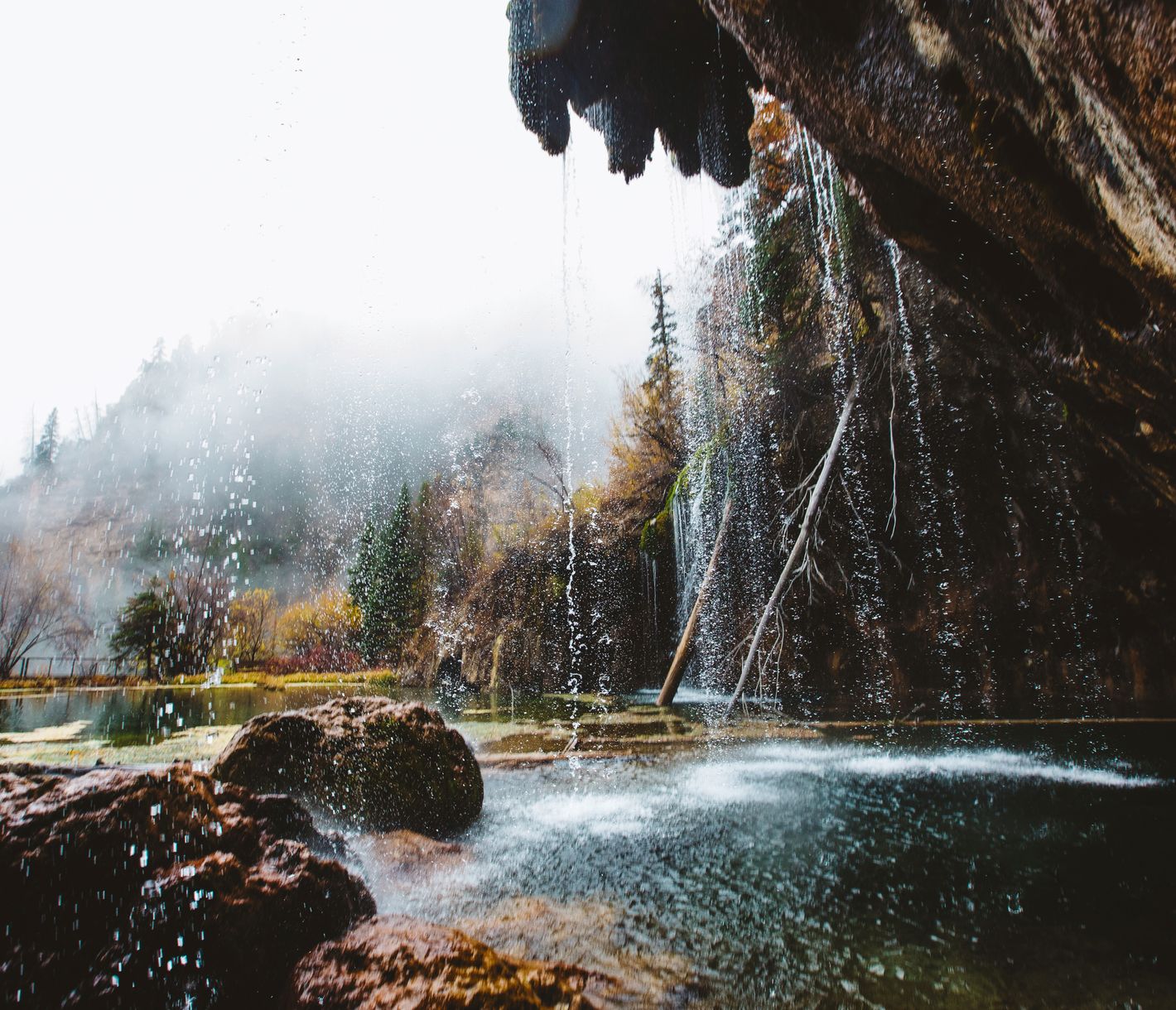 Der märchenhafte Hanging Lake in der Nähe von Glenwood Springs.