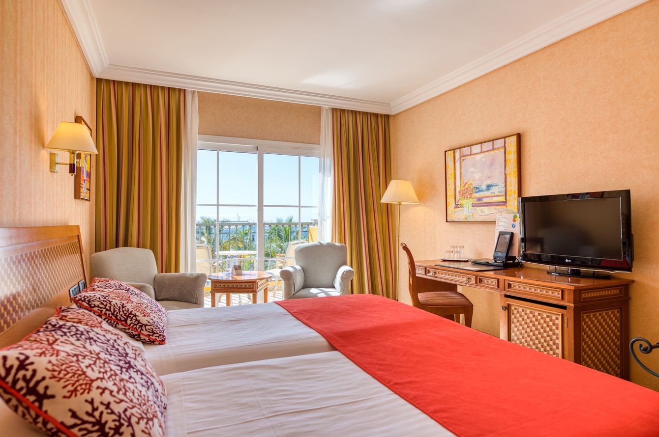 Doppelzimmer Poolsicht