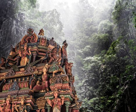Situées au nord de Kuala Lumpur, ces grottes sont le site d’un temple et sanctuaire hindou emblématique.